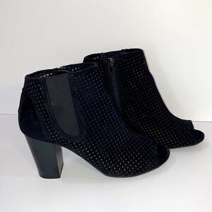 Chinese Laundry Black Peep Toe Cage Block Heel Boot BMTX-050